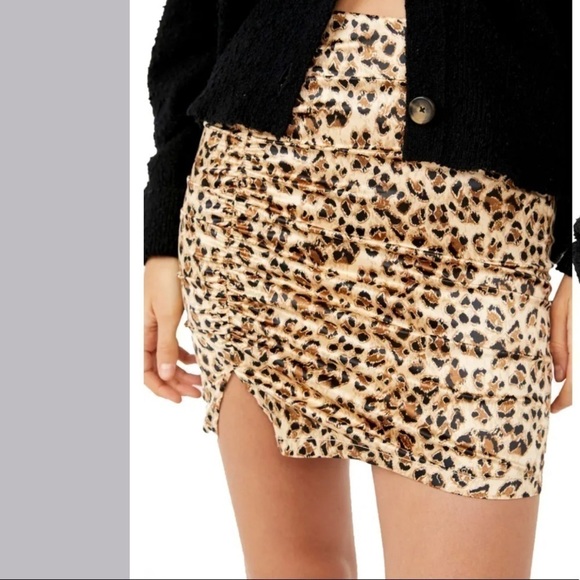 FREE PEOPLE Avas Print Miniskirt In Tan Combo - Picture 1 of 14